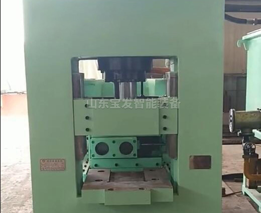 鐓頭機(jī)視頻