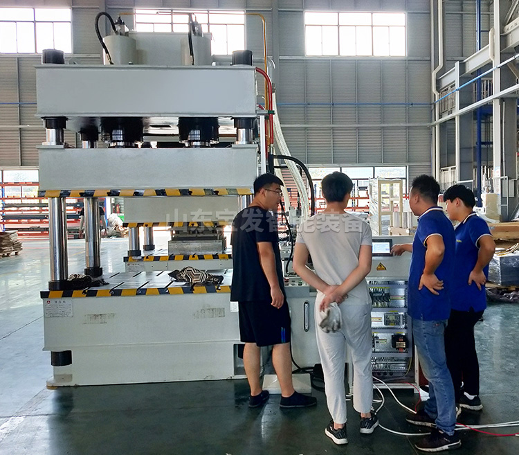山東拉伸成型液壓機