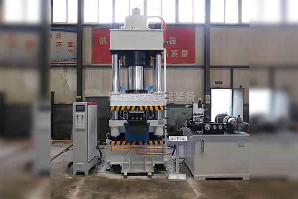 定制800噸坩堝成型液壓機(jī)使用說明